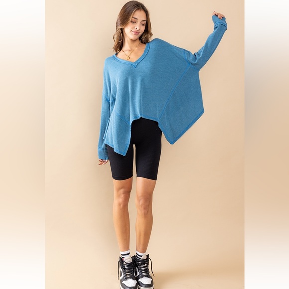 Knit Thermal V-neck Reverse st Oversized Casual top - Picture 4 of 5